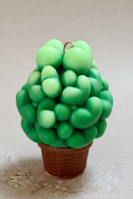 Emerald Hearts Bouquet Candle