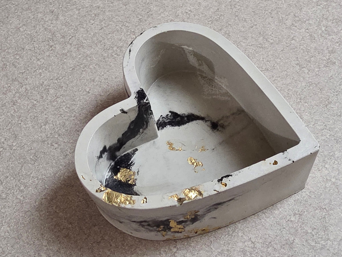 Amora Marble Heart Catchall