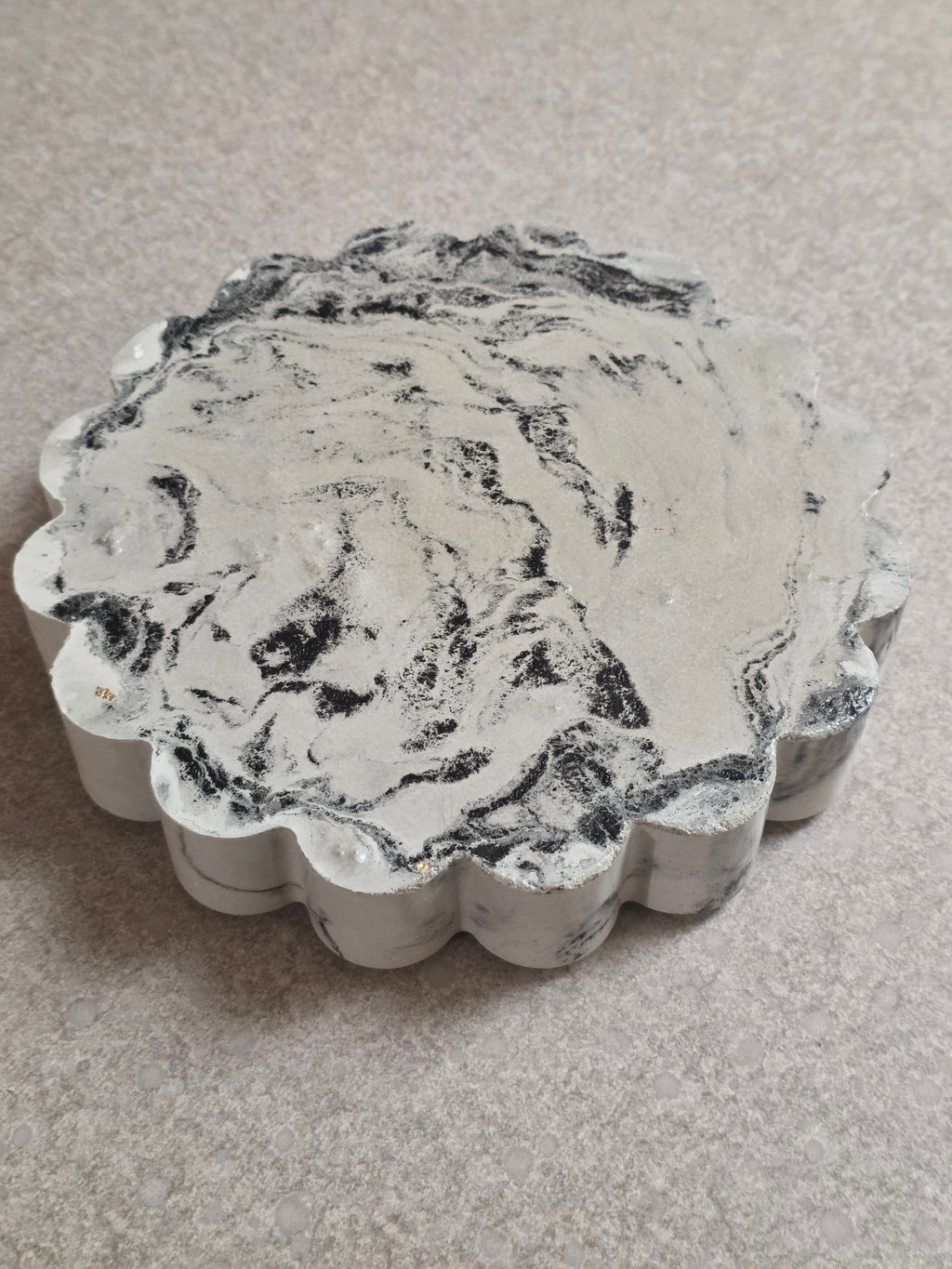Monaco Handcrafted Marble Concrete Scalloped Trinket Tray